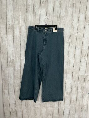 Old Navy Men's Relaxed Wide-Leg Jeans in Indigo Blue